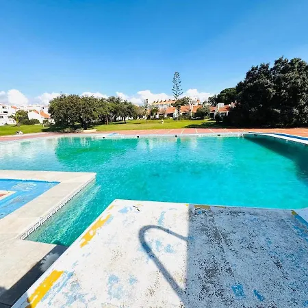 T1, Oura Апартаменты